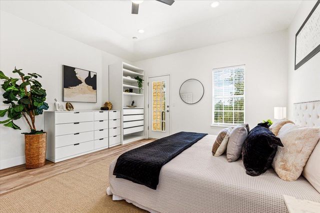 310 Saddle Blanket DR, Dripping Springs, TX 78620