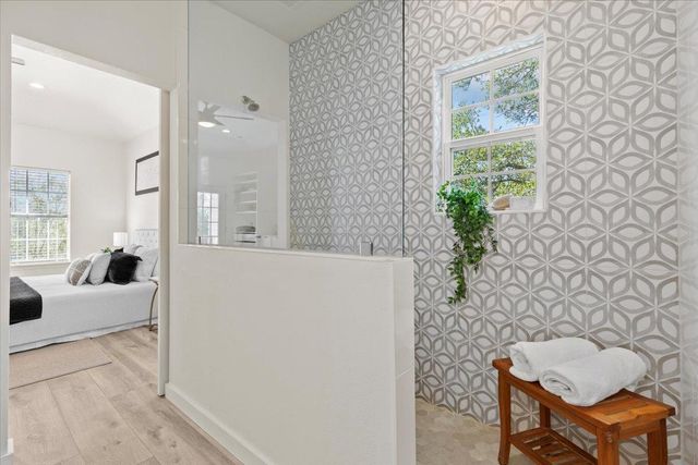 310 Saddle Blanket DR, Dripping Springs, TX 78620