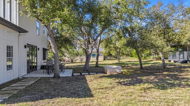 310 Saddle Blanket DR, Dripping Springs, TX 78620