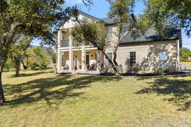 310 Saddle Blanket DR, Dripping Springs, TX 78620