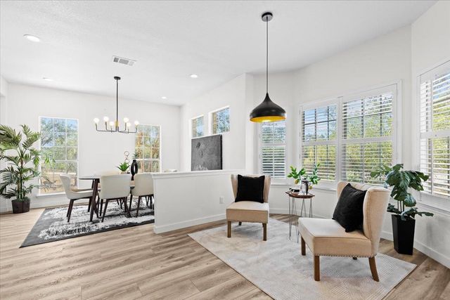 310 Saddle Blanket DR, Dripping Springs, TX 78620