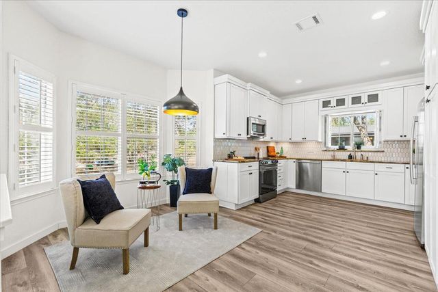 310 Saddle Blanket DR, Dripping Springs, TX 78620