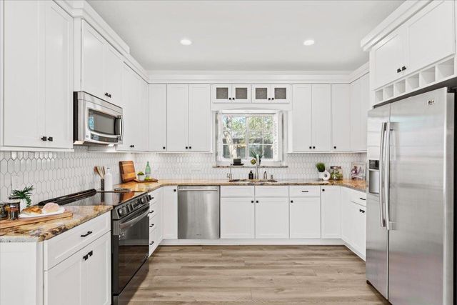 310 Saddle Blanket DR, Dripping Springs, TX 78620