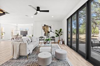 310 Saddle Blanket DR, Dripping Springs, TX 78620