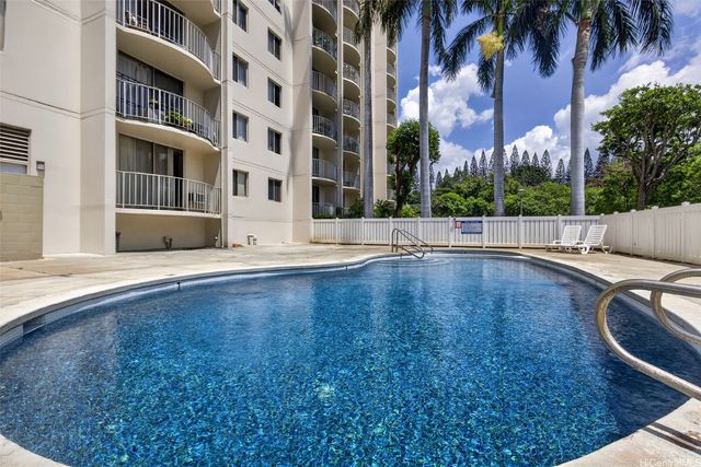 98-1038 Moanalua Road 7-608, Aiea, HI 96701