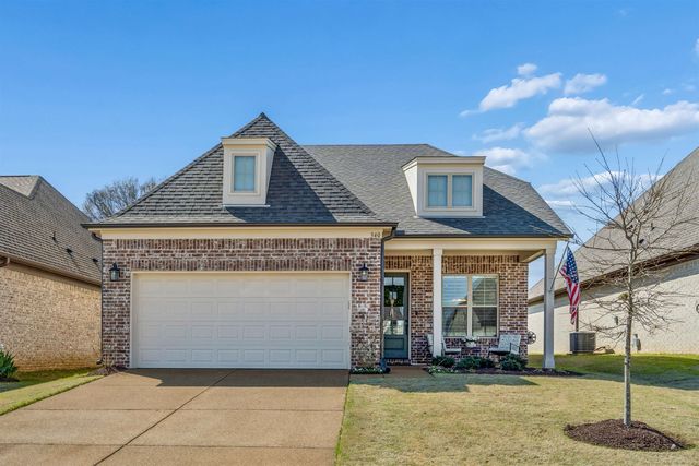 340 ST ANDREWS DR, Oakland, TN 38060