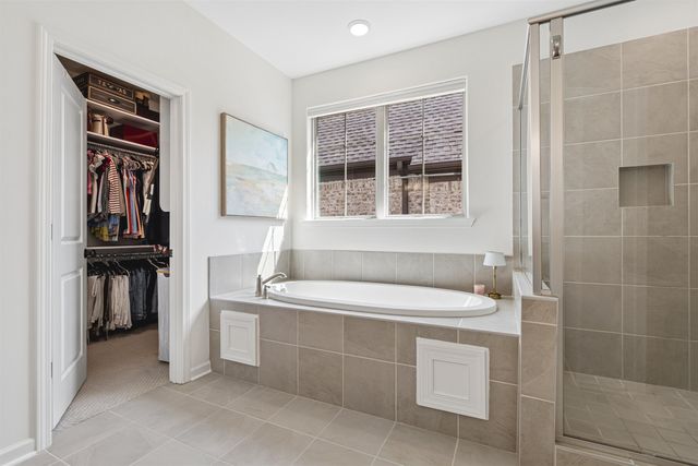 340 ST ANDREWS DR, Oakland, TN 38060