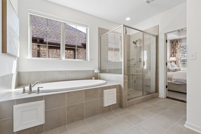 340 ST ANDREWS DR, Oakland, TN 38060