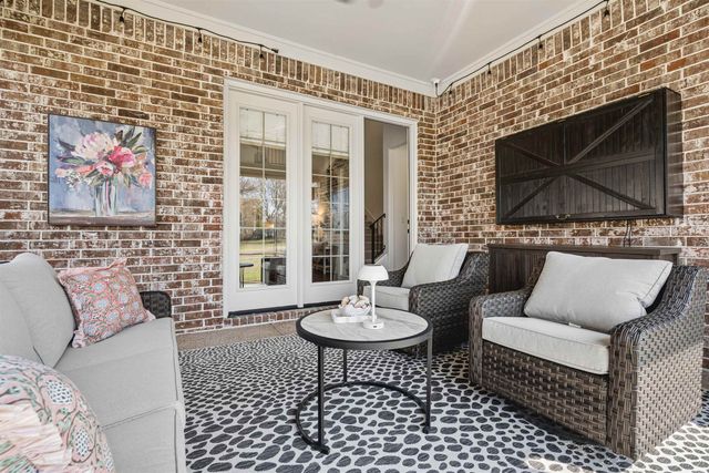 340 ST ANDREWS DR, Oakland, TN 38060