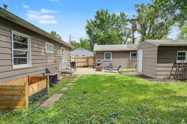 2224 Green Ave., Manhattan, KS 66502