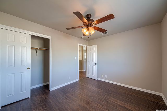 16010 Dominic Pl, San Antonio, TX 78247