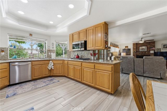 41202 Elsdale, Palmdale, CA 93551