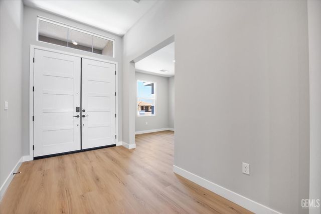 7103 Gladeview Lane, Bakersfield, CA 93314