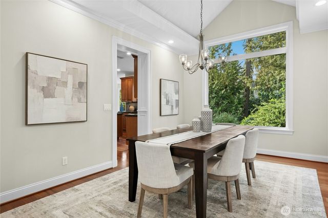 10806 SE 16th Street, Bellevue, WA 98004