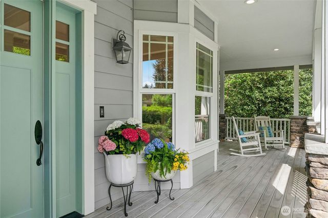 10806 SE 16th Street, Bellevue, WA 98004