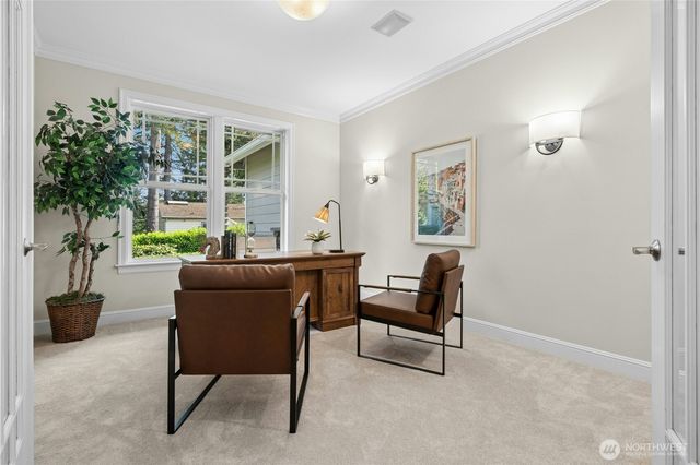 10806 SE 16th Street, Bellevue, WA 98004