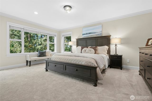 10806 SE 16th Street, Bellevue, WA 98004