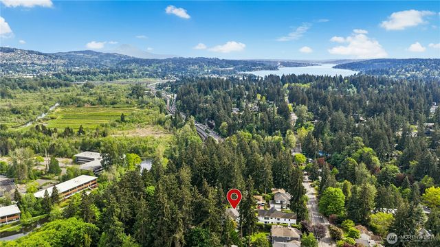 10806 SE 16th Street, Bellevue, WA 98004