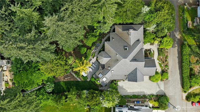 10806 SE 16th Street, Bellevue, WA 98004