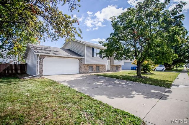 2932 Mockingbird Lane, Granite City, IL 62040