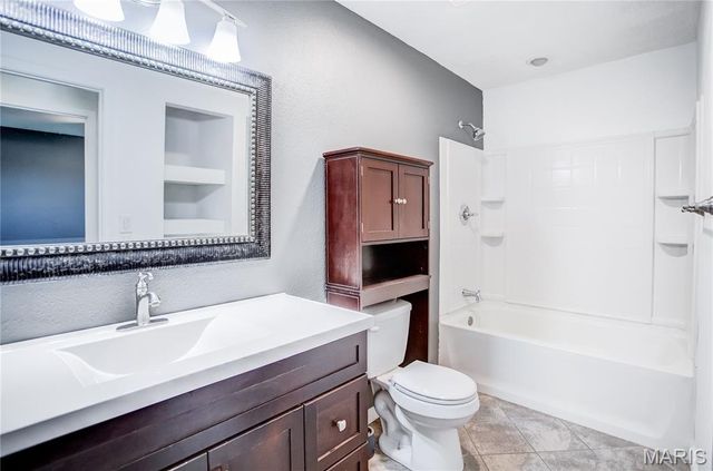 2932 Mockingbird Lane, Granite City, IL 62040