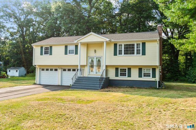 14 Briar Lane, Bloomfield, CT 06002