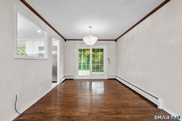 14 Briar Lane, Bloomfield, CT 06002