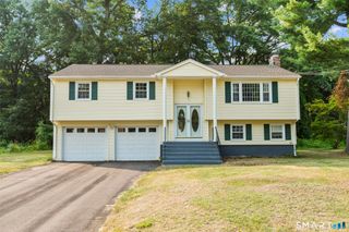 14 Briar Lane, Bloomfield, CT 06002