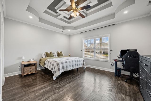 105 Sycamore Hill Dr, Clarksville, TN 37042