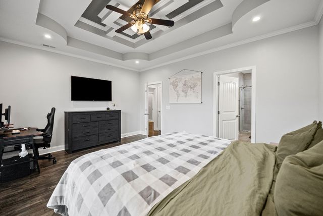 105 Sycamore Hill Dr, Clarksville, TN 37042