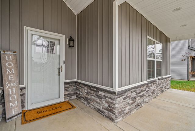 105 Sycamore Hill Dr, Clarksville, TN 37042