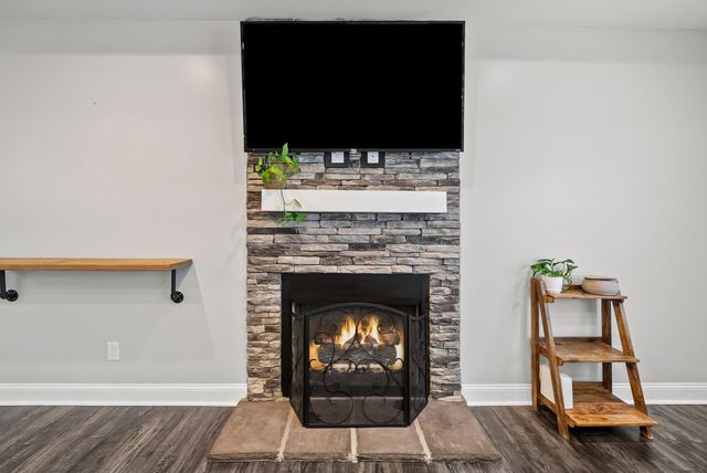 105 Sycamore Hill Dr, Clarksville, TN 37042