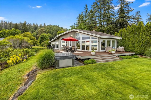 6591 NE North Shore Road, Belfair, WA 98528