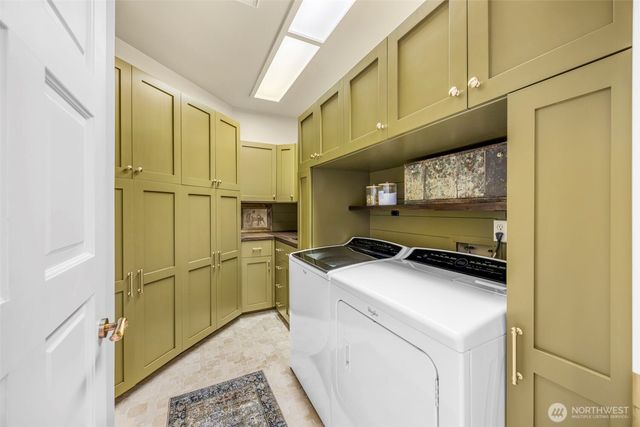 6591 NE North Shore Road, Belfair, WA 98528
