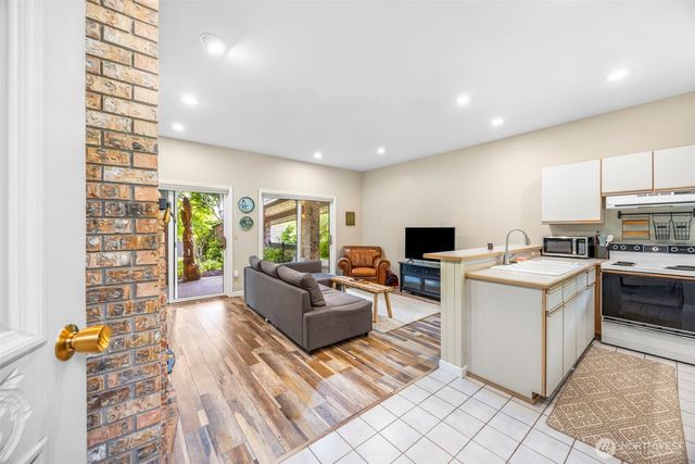 6591 NE North Shore Road, Belfair, WA 98528