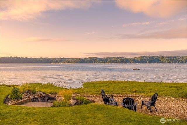 6591 NE North Shore Road, Belfair, WA 98528