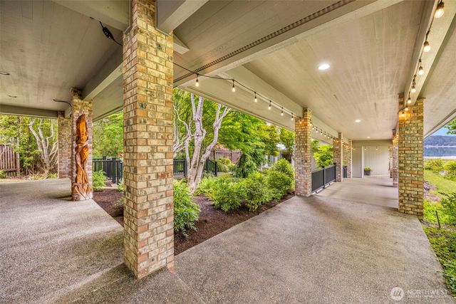 6591 NE North Shore Road, Belfair, WA 98528