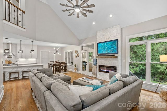5634 Camelot Drive, Charlotte, NC 28270