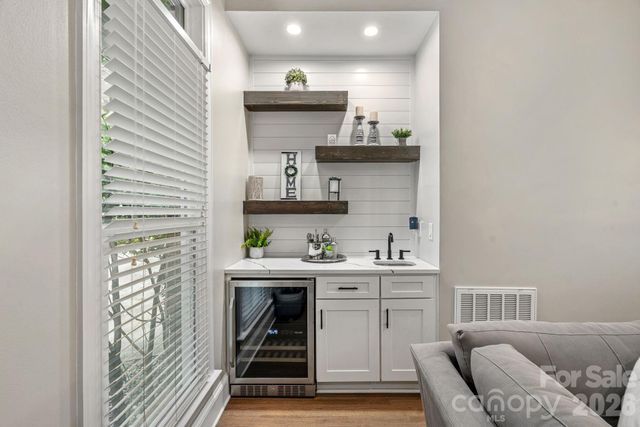 5634 Camelot Drive, Charlotte, NC 28270