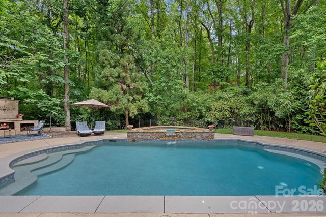 5634 Camelot Drive, Charlotte, NC 28270