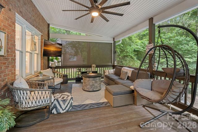 5634 Camelot Drive, Charlotte, NC 28270