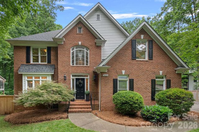 5634 Camelot Drive, Charlotte, NC 28270