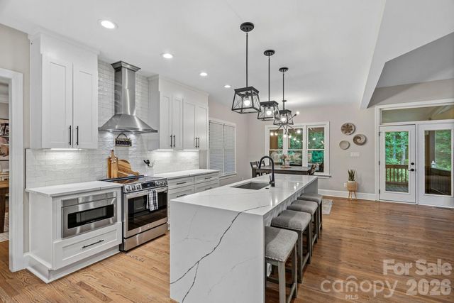 5634 Camelot Drive, Charlotte, NC 28270