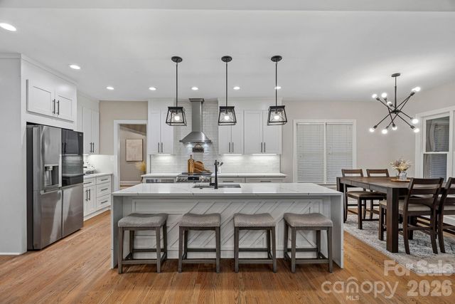 5634 Camelot Drive, Charlotte, NC 28270