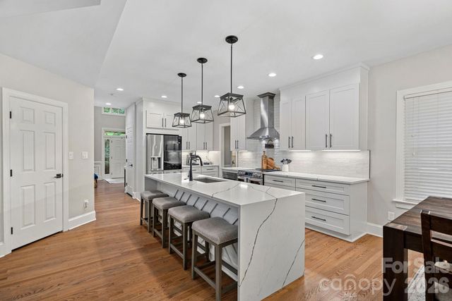 5634 Camelot Drive, Charlotte, NC 28270