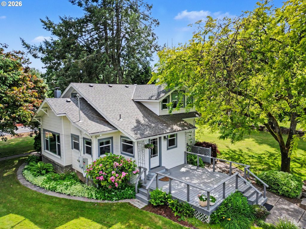 Image 1 of property listing at 15055 Se FOSTER Rd, Dayton, OR 97114