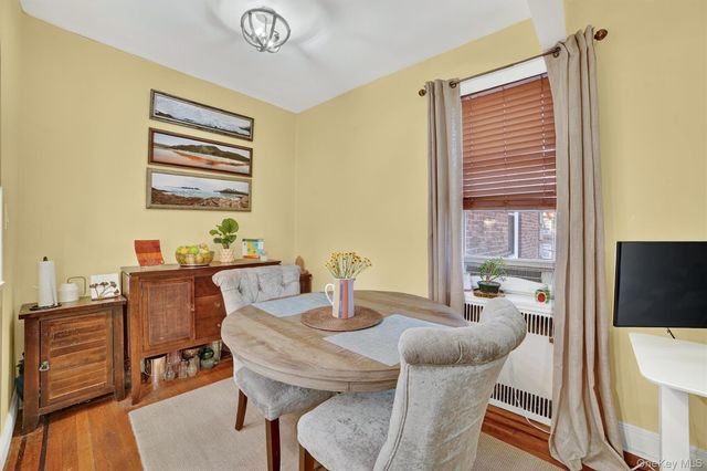 824 Palmer 2D, Bronxville, NY 10708