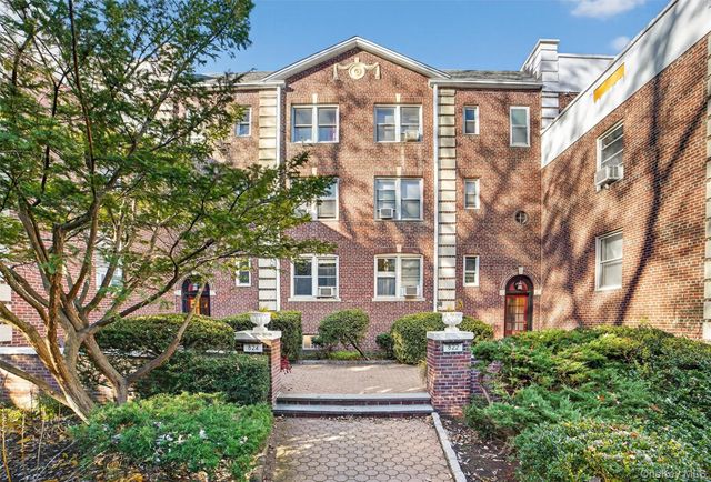 824 Palmer 2D, Bronxville, NY 10708