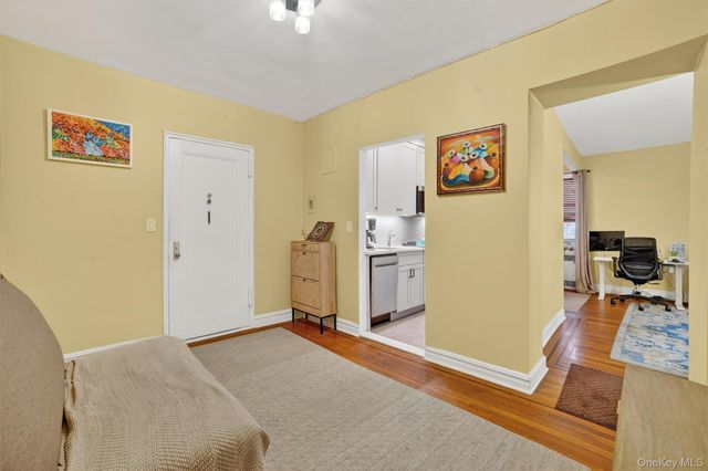 824 Palmer 2D, Bronxville, NY 10708