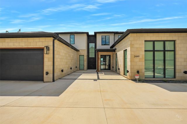 2449 Upper Burma Road, Graford, TX 76449